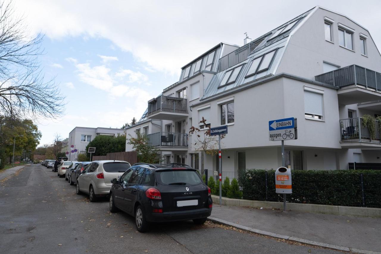 Modern Apartment W/ Cozy Balcony Near City Center Wenen Buitenkant foto