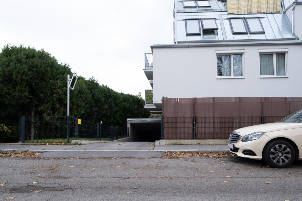 Modern Apartment W/ Cozy Balcony Near City Center Wenen Buitenkant foto