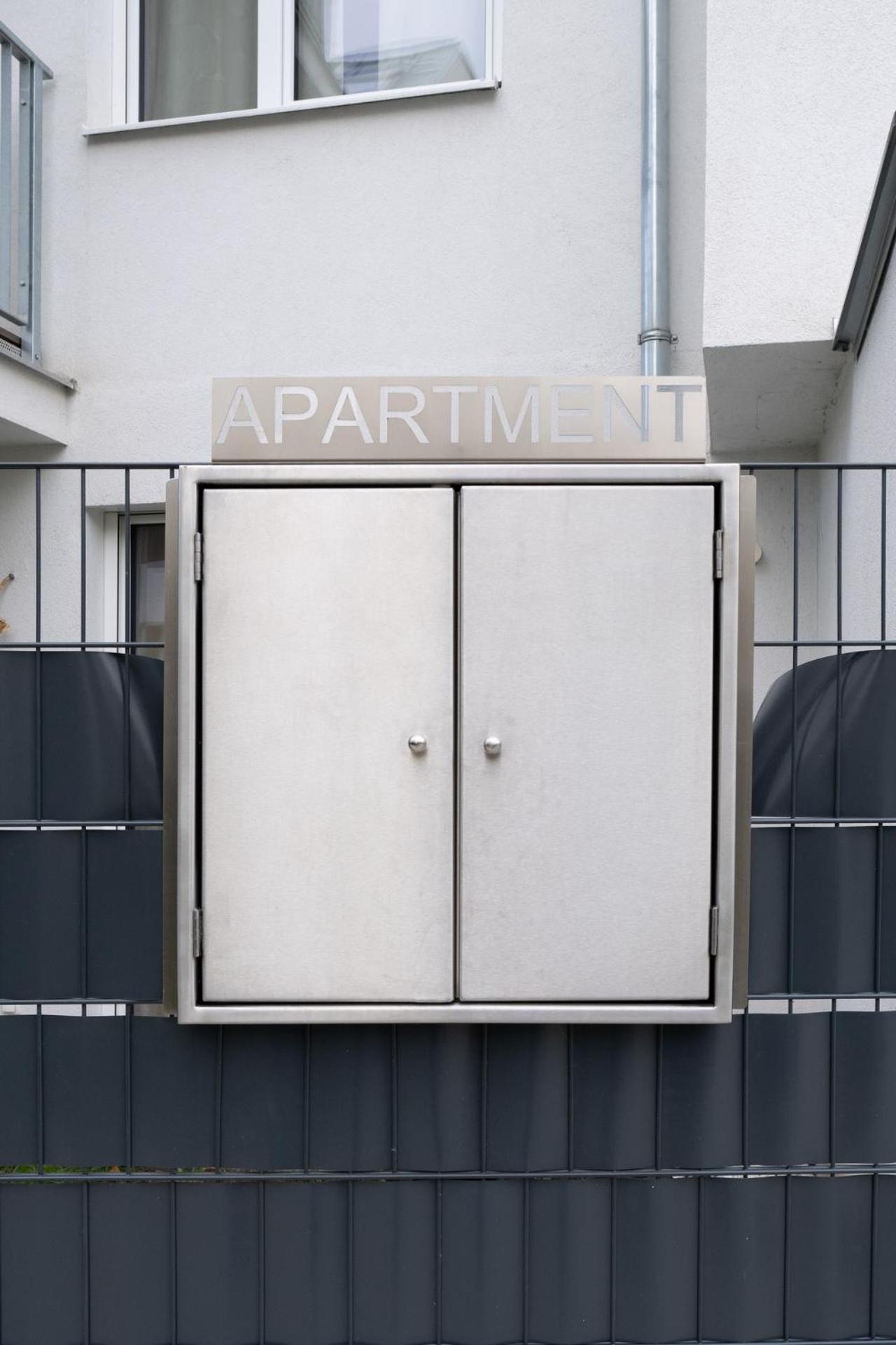 Modern Apartment W/ Cozy Balcony Near City Center Wenen Buitenkant foto